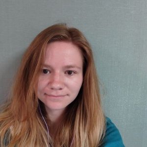 Meet your Posher, Holly